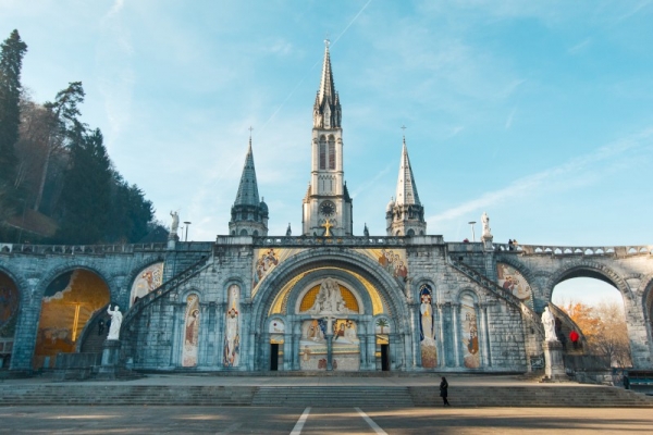13 Days Pilgrimage to Fatima, Santiago, Lourdes, Barcelona